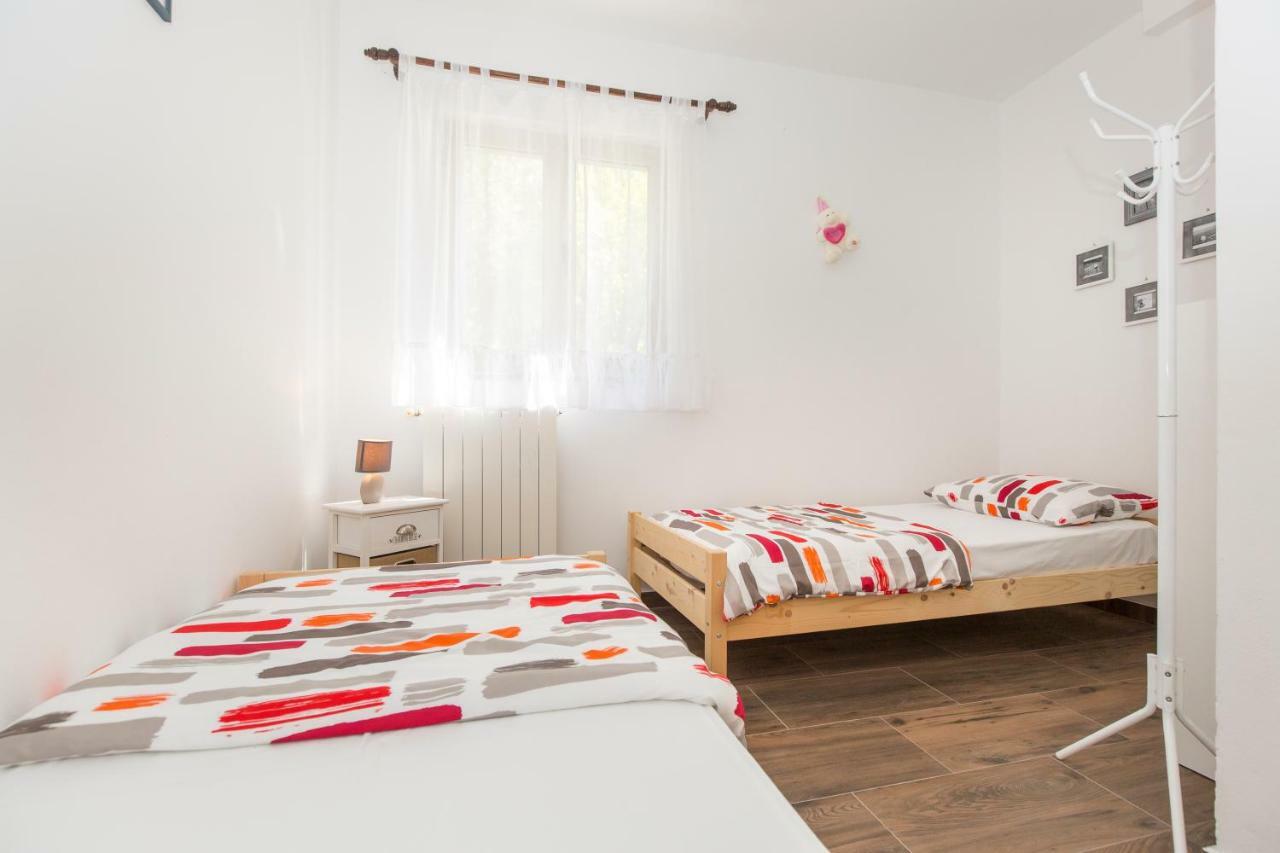 Apartments Cekada 拉宾 外观 照片